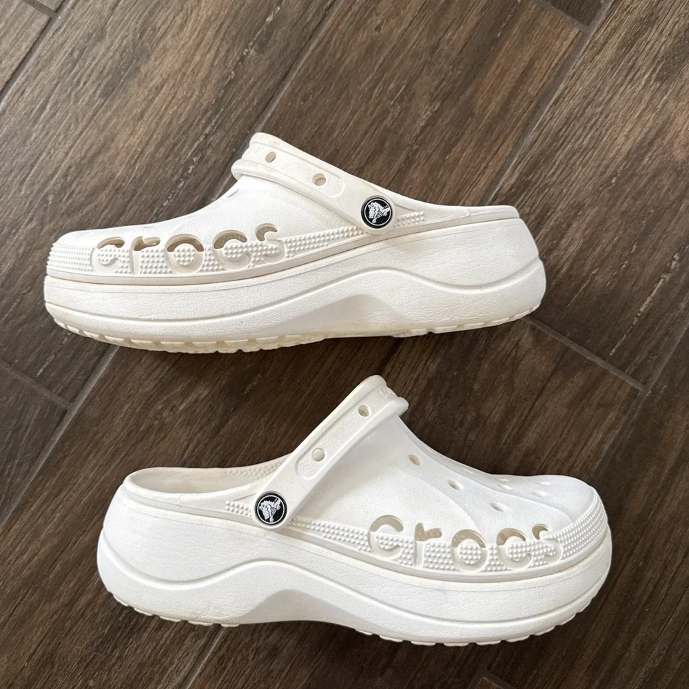 Crocs Baya Platform Clogs Womens 10 White Chunky Slip On
